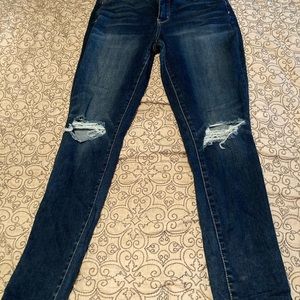 American Eagle skinny jeans distressed